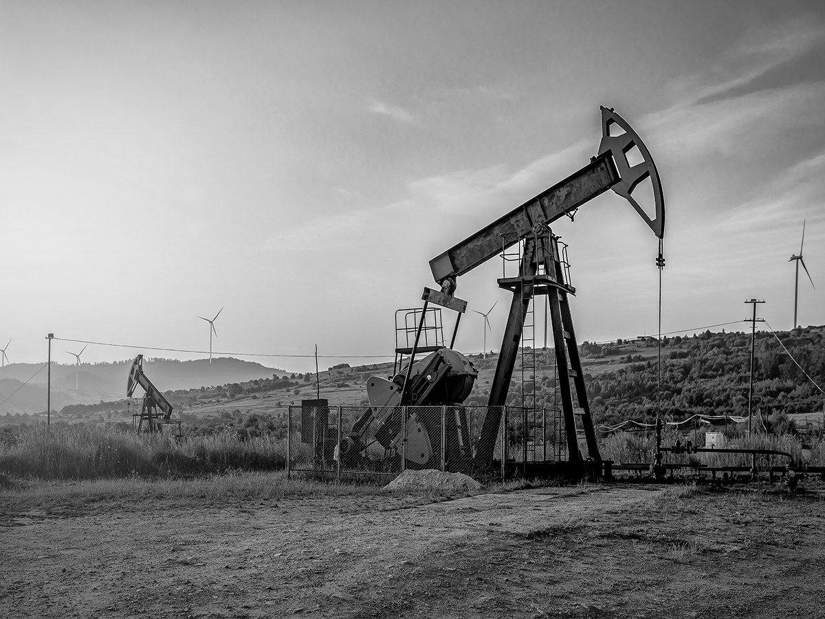 Oil prices stay high on continued Israel-Iran conflict and supply fears